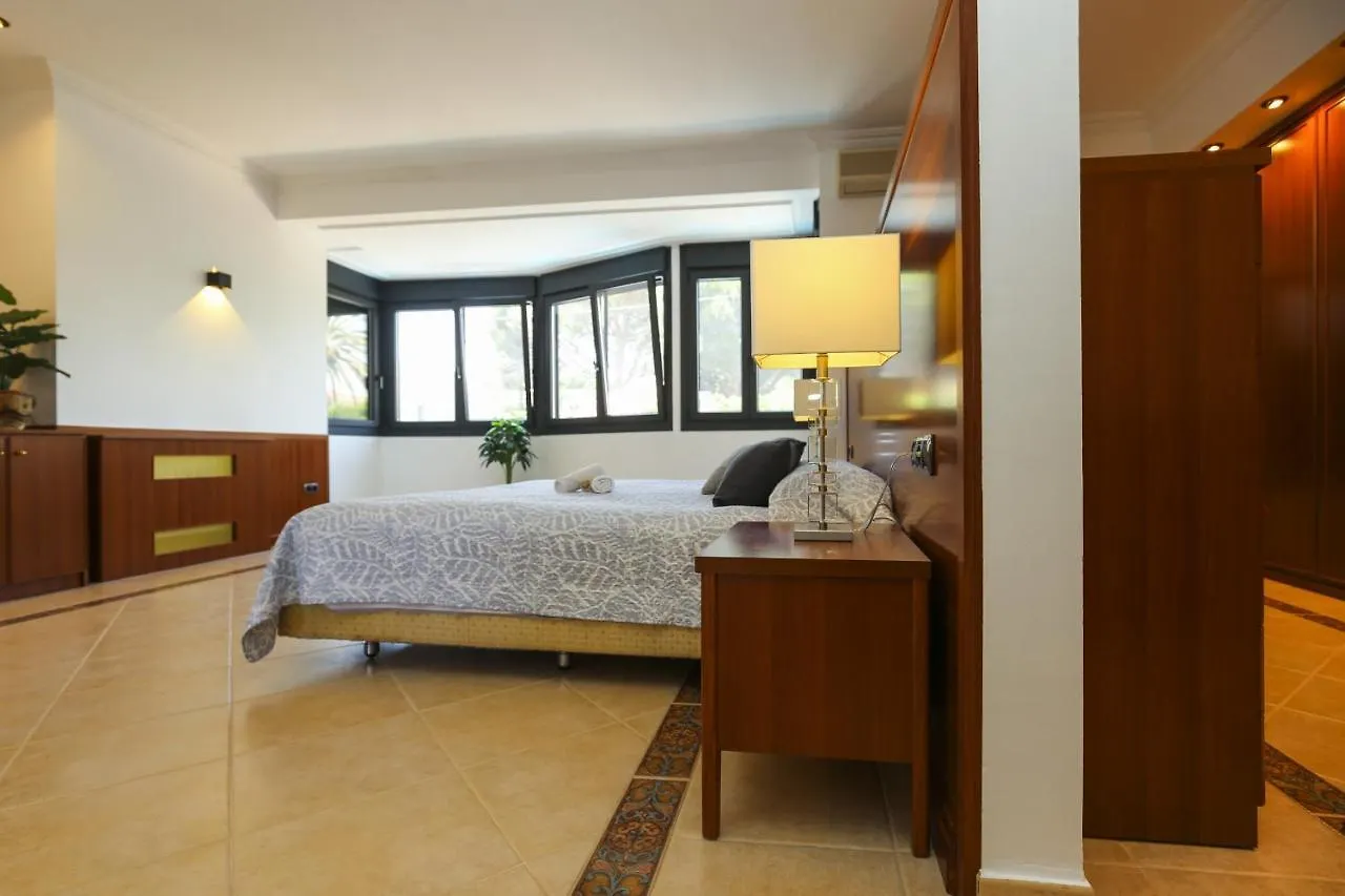 Ibiza Villa Planetcostadorada Cambrils