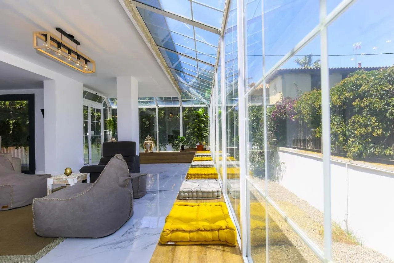 Ibiza Villa Planetcostadorada 坎布里尔斯